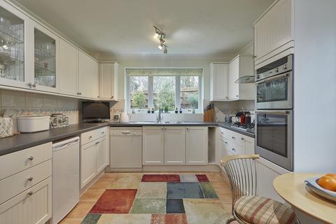 4 bedroom detached house for sale, Jermyn Avenue, Bury St. Edmunds IP32