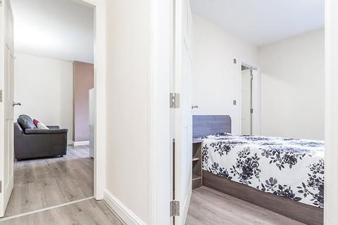 1 bedroom apartment to rent, Apt 6, 18 Queen Square, 18 Queen Square LS2