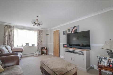 35 Azalea Drive, Trowbridge, BA14 9GG
