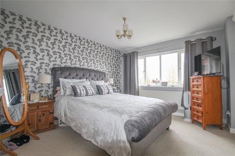 35 Azalea Drive, Trowbridge, BA14 9GG
