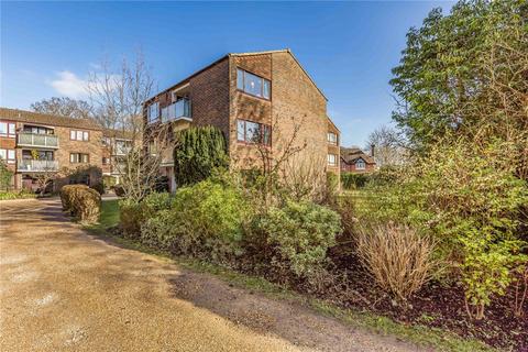 3 bedroom apartment for sale, Summersdale Court, The Drive, Summersdale, Chichester, PO19