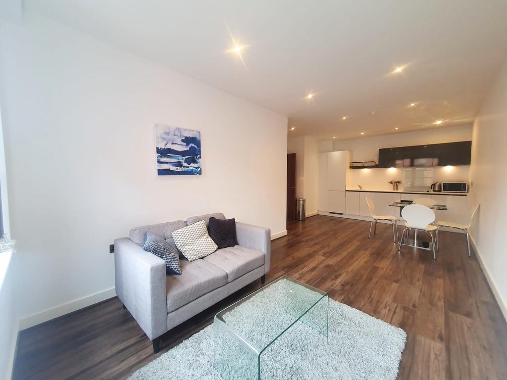 Apartment in West Midlands - View 2