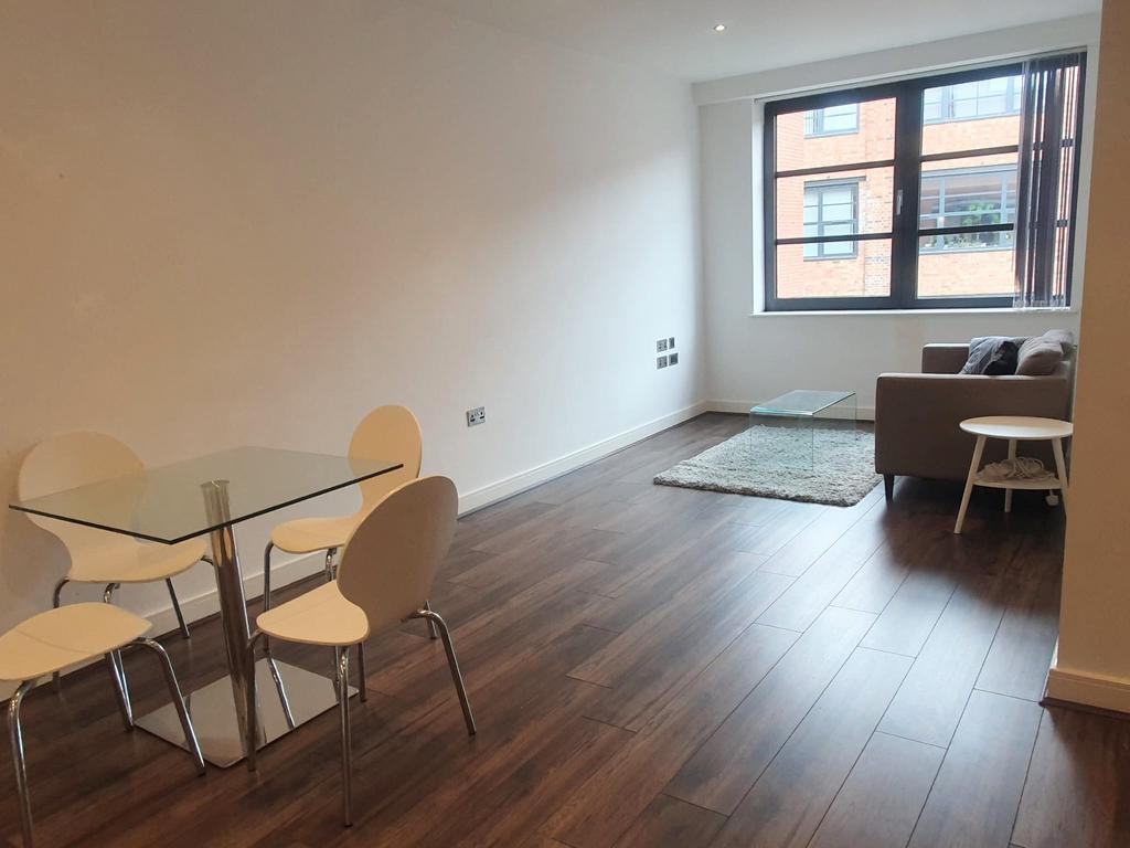 Apartment in West Midlands - View 3