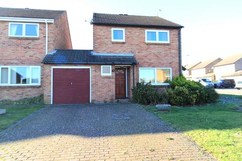 3 bedroom link detached house for sale, Suffolk Drive, Basildon SS15