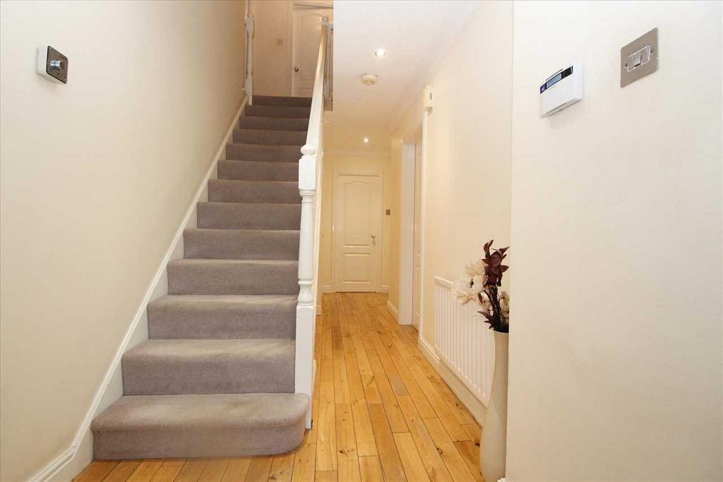 Egremont Way, Hartford Green, Cramlington 5 bed detached house for sale