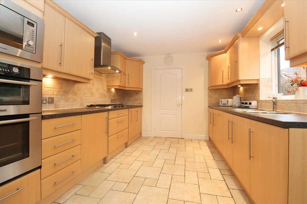 Kitchen /