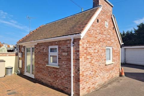 1 bedroom semi-detached bungalow for sale, Littleham Road, Exmouth, EX8 2QG