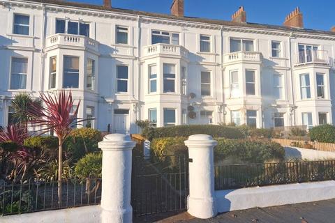 1 bedroom flat for sale, Alexandra Terrace