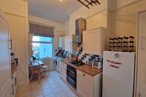 1 bedroom flat for sale, Alexandra Terrace