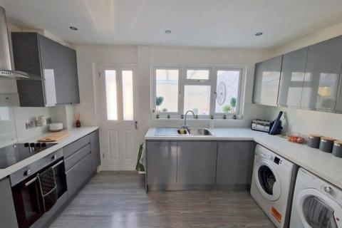 2 bedroom semi-detached house for sale - Dukes Crescent, Exmouth, EX8 4HS