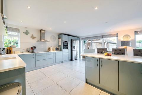 4 bedroom semi-detached house for sale - Pound Lane, Sonning, Reading, Berkshire, RG4