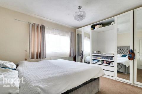 3 bedroom semi-detached house for sale, Lanes Avenue, Gravesend