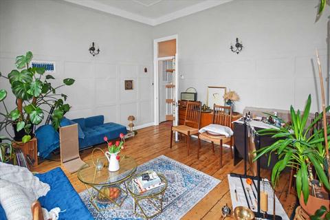 2 bedroom flat for sale, Bolton Road, Chiswick