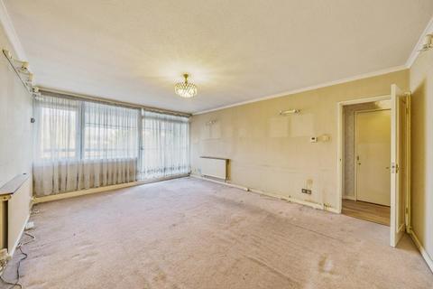 Flat 30, Embassy Lodge Regents Park Road, London, N3 3LB