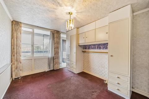 Flat 30, Embassy Lodge Regents Park Road, London, N3 3LB