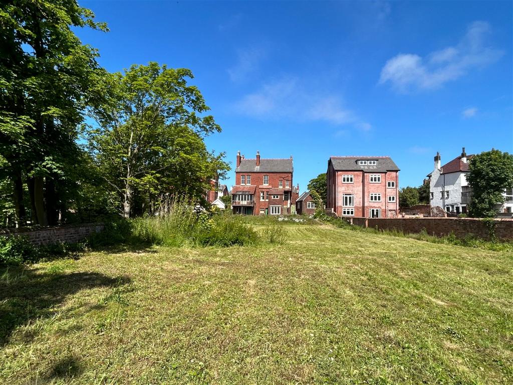 Westbourne Road, Southport PR8 7 bed detached house for sale £800,000