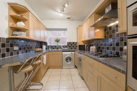 2 bedroom flat for sale, Aughton Road, Southport PR8