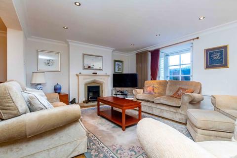 2 bedroom apartment for sale, Promenade, Southport PR9