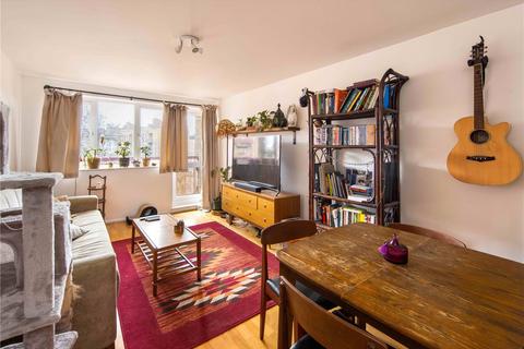 2 bedroom flat for sale, Jarret House, 98 Bow Road, Bow, London, E3