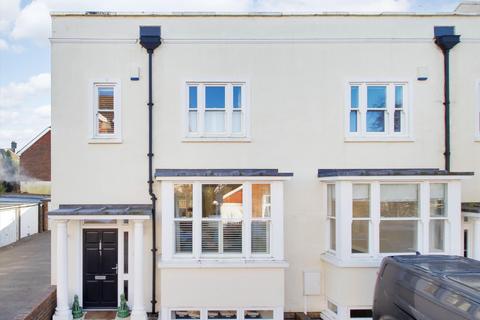 4 bedroom end of terrace house for sale, Cambridge Gardens, Tunbridge Wells, Kent, TN2