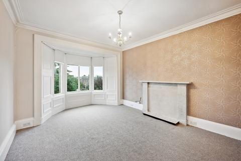 5 bedroom flat to rent, Henderson Street, Bridge of Allan, Stirling, FK9 4HH