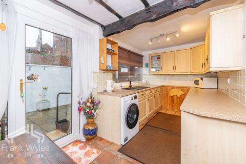 3 bedroom cottage for sale, North Clifton St, Lytham