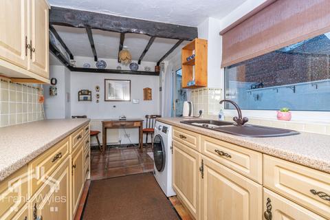 3 bedroom cottage for sale, North Clifton St, Lytham