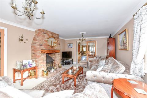 4 bedroom detached house for sale, Stonehill, Sellindge, Ashford, Kent