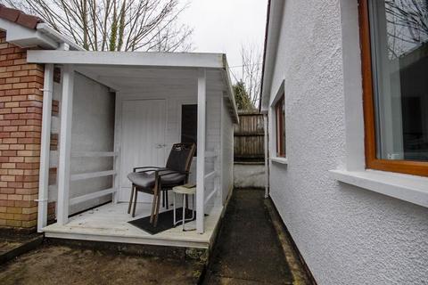 3 bedroom bungalow for sale - Moorside, Hylton Terrace, Bedlinog, Treharris