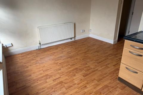 Studio to rent, Flat 1, 2 Dolphin Passage, Dover
