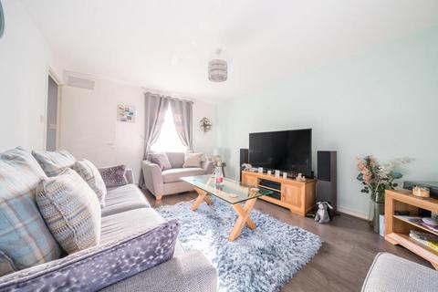 121 Holbein Close, Grange Park, Swindon, SN5 6DU
