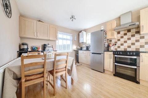 121 Holbein Close, Grange Park, Swindon, SN5 6DU