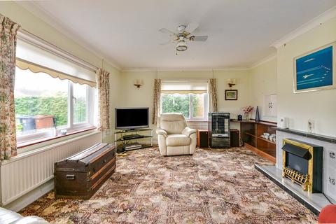 3 bedroom bungalow for sale, Tunbridge Crescent, Liphook, Hampshire