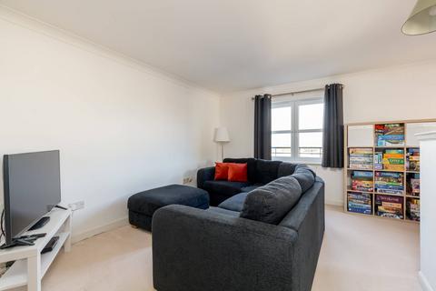 Flat 6, 16 Bughtlin Market, Edinburgh, EH12 8XP