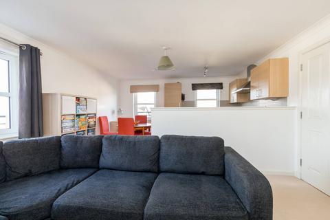 Flat 6, 16 Bughtlin Market, Edinburgh, EH12 8XP