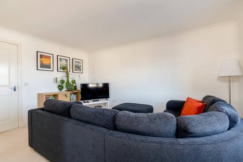 Flat 6, 16 Bughtlin Market, Edinburgh, EH12 8XP