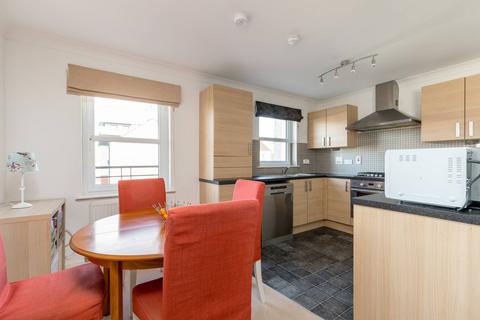 Flat 6, 16 Bughtlin Market, Edinburgh, EH12 8XP
