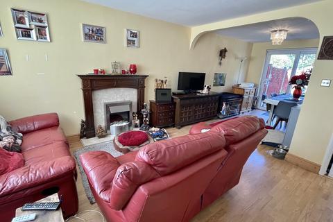 9 Daybell Close, Whetstone, Leicester, LE8 6YT