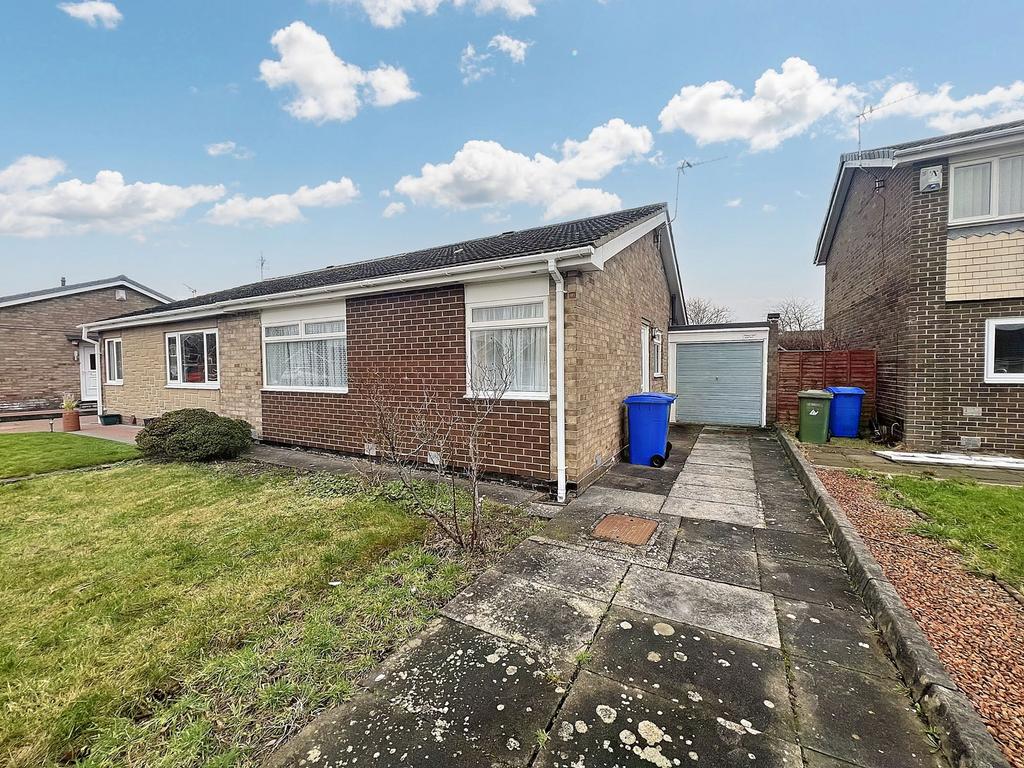 Hareside, Cramlington, Northumberland, NE23 6BL 2 bed bungalow for sale £169,000