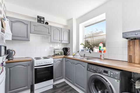 2 bedroom flat for sale, Barker Drive, London