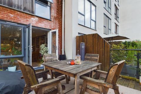 1 bedroom flat for sale, Somerhill Avenue, Hove, BN3 1RW