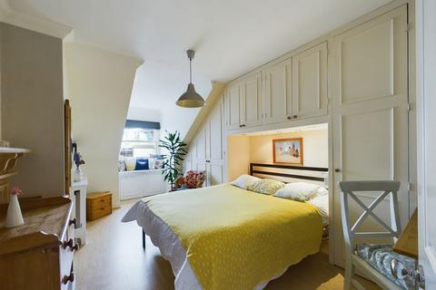 2 bedroom flat for sale, Montpelier Road, Brighton, BN1 2LQ