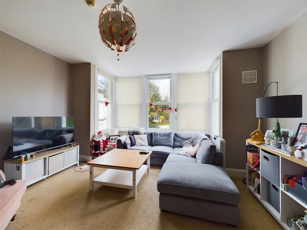 Harrington Road, Brighton, BN1 6RE 3 bed flat for sale £400,000