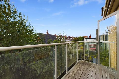 4 bedroom end of terrace house for sale, Marmion Road, Hove, BN3 5FT