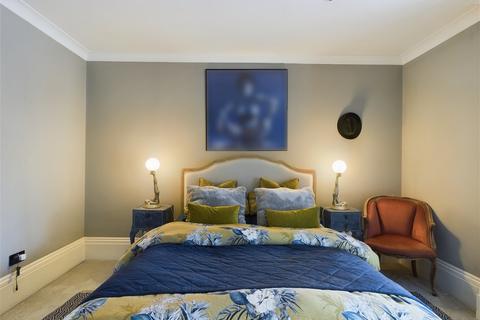 4 bedroom flat for sale, Wilbury Villas, Hove, BN3 6SE