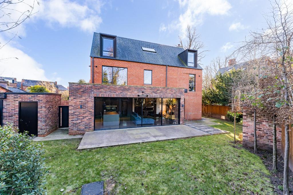 Hesketh Avenue, Didsbury, Manchester, M20 5 bed detached house for sale