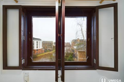10/1 Sheriff Park, Edinburgh, EH6 6DY
