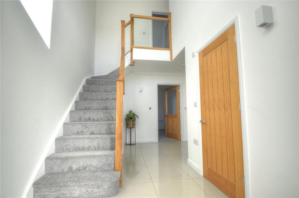 Buckmore Farm, Beckham Lane, Petersfield, Hants 4 bed semidetached