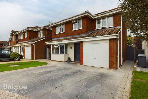 4 bedroom detached house for sale, Mariners Close,  Fleetwood, FY7