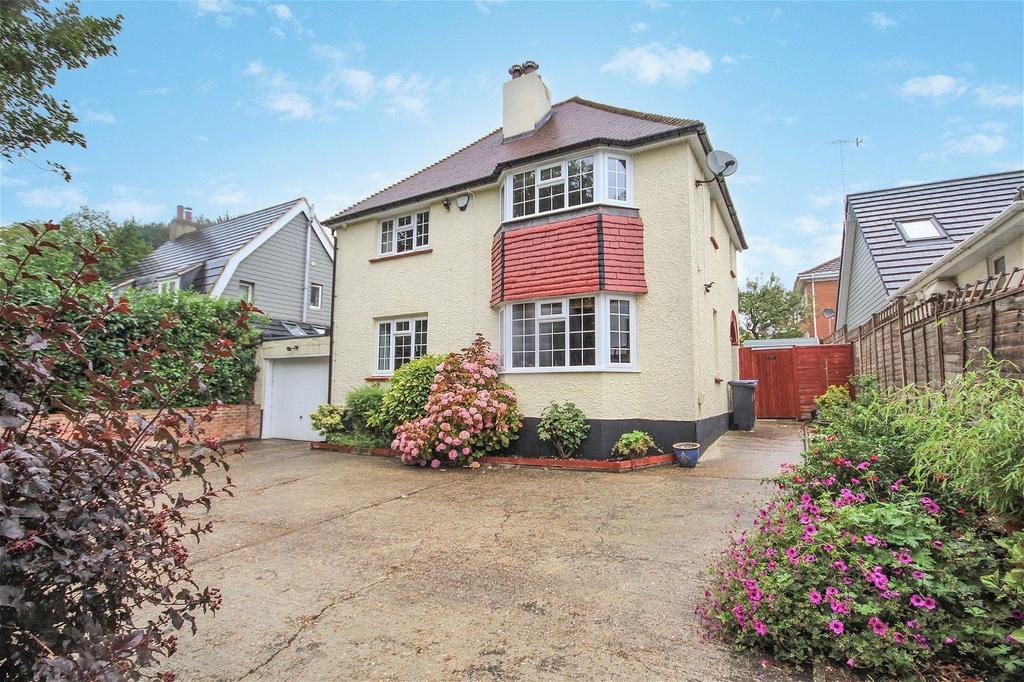 Arundel Road, Worthing BN13 3 bed detached house for sale £545,000